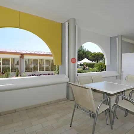 Apartment Spacious With A Bright Outdoor Terrace *